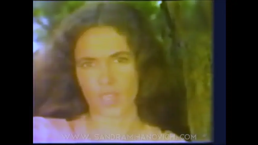 Videoclip Sandra Mihanovich - Quereme por un rato así vivo mañana